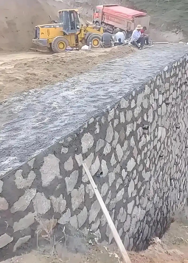 南京高淳县边坡加固